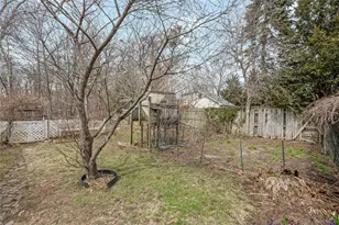 50 Bayview Ave, East Islip, NY 11730 - Photo 7