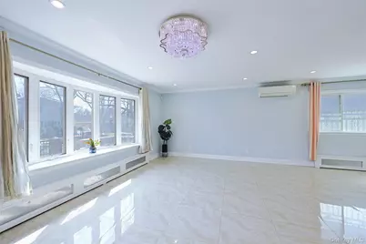 22447 76th Road, Oakland Gardens, NY 11364 - Photo 15