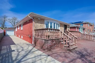 22447 76th Road, Oakland Gardens, NY 11364 - Photo 5