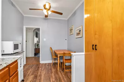 35 Floral Boulevard #1A, Floral Park, NY 11001 - Photo 9