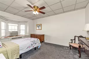 35 Floral Blvd, Floral Park, NY 11001 - Photo 11