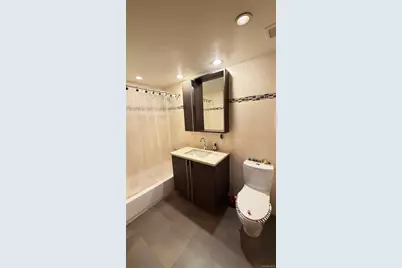 31-35 31st Street #516, Astoria, NY 11106 - Photo 7