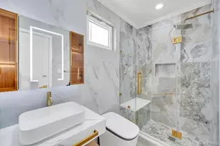 36 Jupiter Ln, Levittown, NY 11756 - Photo 11