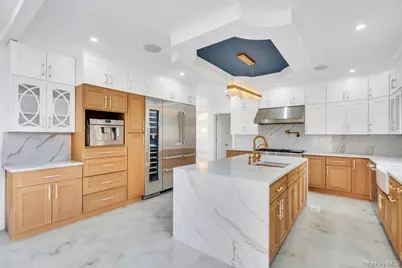 36 Jupiter Lane, Levittown, NY 11756 - Photo 9