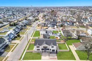 36 Jupiter Ln, Levittown, NY 11756 - Photo 15