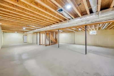 36 Jupiter Lane, Levittown, NY 11756 - Photo 13