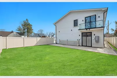 36 Jupiter Lane, Levittown, NY 11756 - Photo 3