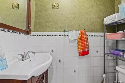 8915 88th Street, Woodhaven, NY 11421 - Photo 15