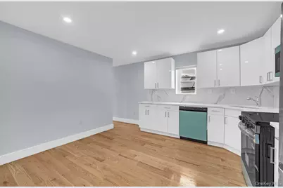 1616 Hammersley Avenue, Bronx, NY 10469 - Photo 7