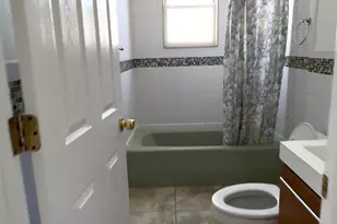 62-35 65th St, Middle Village, NY 11379 - Photo 9