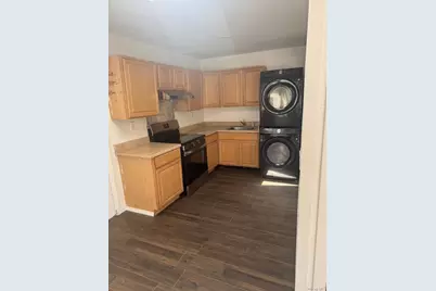 383 Locust Street, Central Islip, NY 11722 - Photo 7