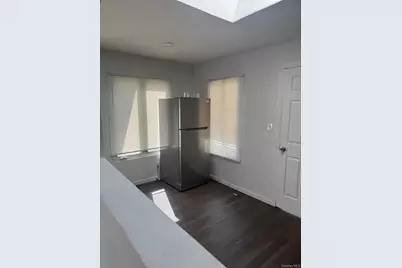 383 Locust Street, Central Islip, NY 11722 - Photo 5