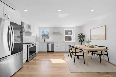 6821 Cloverdale Lane, Bayside, NY 11364 - Photo 9