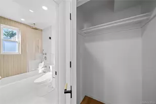 68-21 Cloverdale Ln, Bayside, NY 11364 - Photo 11