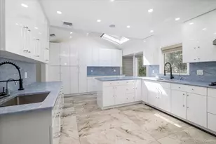 83 Arnold Ct, East Rockaway, NY 11518 - Photo 11