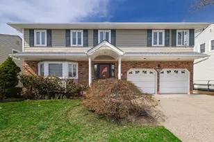 83 Arnold Ct, East Rockaway, NY 11518 - Photo 3