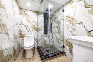 83 Arnold Ct, East Rockaway, NY 11518 - Photo 17