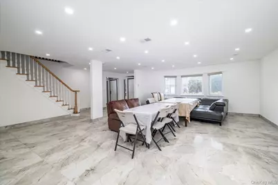 83 Arnold Court, East Rockaway, NY 11518 - Photo 5