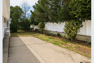 83 Arnold Court, East Rockaway, NY 11518 - Photo 3