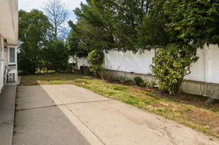 83 Arnold Ct, East Rockaway, NY 11518 - Photo 5