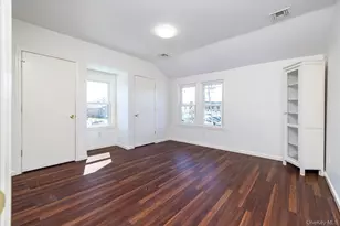 31 N Lewis Pl, Rockville Centre, NY 11570 - Photo 11