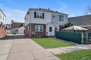 76-17 251st St, Bellerose, NY 11426 - Photo 21