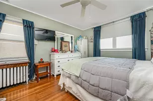 62 W 1st St, Freeport, NY 11520 - Photo 27