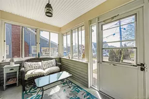 62 W 1st St, Freeport, NY 11520 - Photo 9