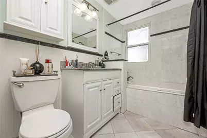 62 W 1st Street, Freeport, NY 11520 - Photo 27
