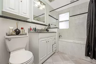 62 W 1st St, Freeport, NY 11520 - Photo 27