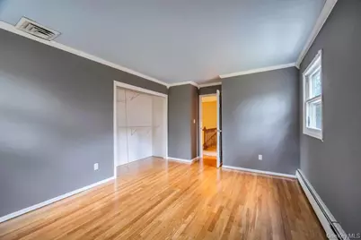 330 Edgewood Avenue, Smithtown, NY 11787 - Photo 25