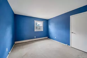 330 Edgewood Ave, Smithtown, NY 11787 - Photo 21