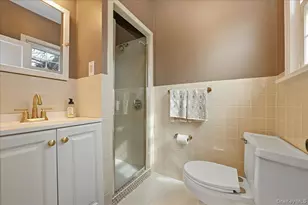 577 Waukena Ave, Oceanside, NY 11572 - Photo 31