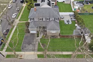 577 Waukena Ave, Oceanside, NY 11572 - Photo 41