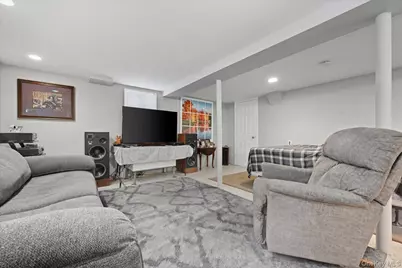 577 Waukena Avenue, Oceanside, NY 11572 - Photo 29