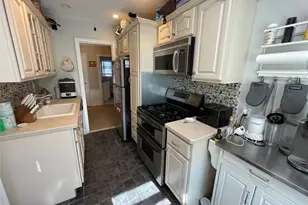 43 N Forest Ave, Rockville Centre, NY 11570 - Photo 9