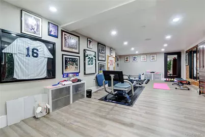 171 Beach 148th Street, Neponsit, NY 11694 - Photo 35