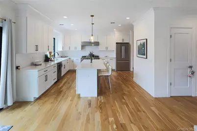 3225 Stanley Road, Mattituck, NY 11952 - Photo 9