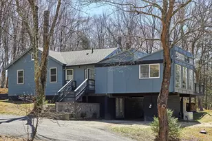 611 N Clove Rd, Millbrook, NY 12545 - Photo 5