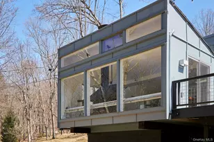 611 N Clove Rd, Millbrook, NY 12545 - Photo 5