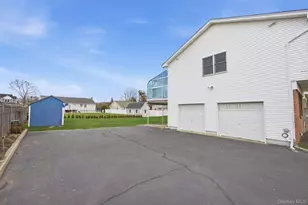 1450 Mccann Ln, Riverhead, NY 11944 - Photo 27