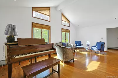 8 Sasson Terrace, Valley Cottage, NY 10989 - Photo 17