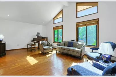 8 Sasson Terrace, Valley Cottage, NY 10989 - Photo 15