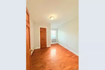 [Address not provided], Richmond Hill, NY 11419 - Photo 9