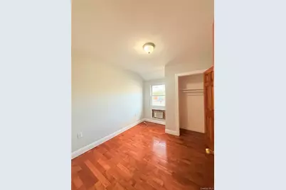 [Address not provided], Richmond Hill, NY 11419 - Photo 7