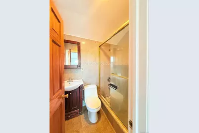 [Address not provided], Richmond Hill, NY 11419 - Photo 11