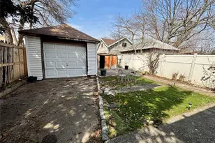 194-19 115th Ave, Saint Albans, NY 11412 - Photo 19