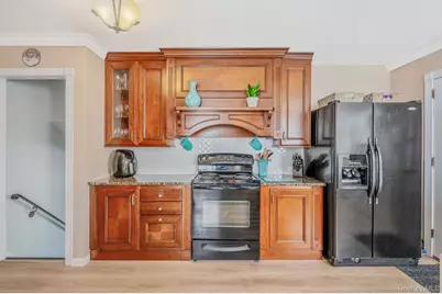 268 W Shore Drive, Massapequa, NY 11758 - Photo 7