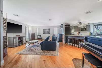268 W Shore Drive, Massapequa, NY 11758 - Photo 7