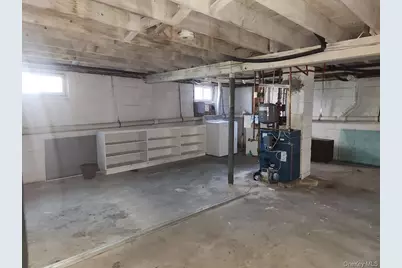 610 Bermuda Road, West Babylon, NY 11704 - Photo 17